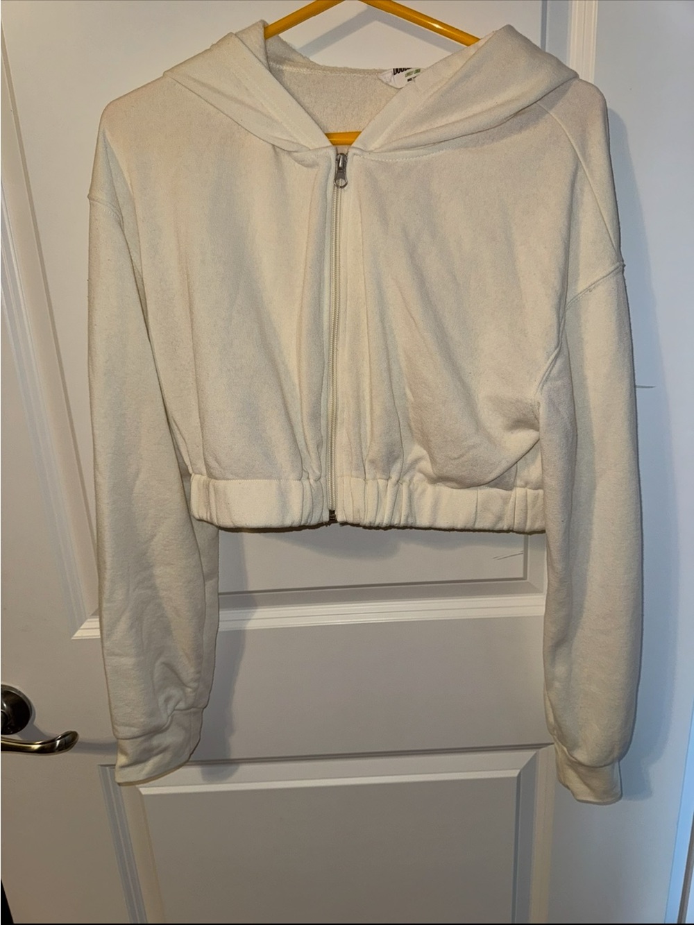 Double Zero Cream Cropped Zip soft Jacket